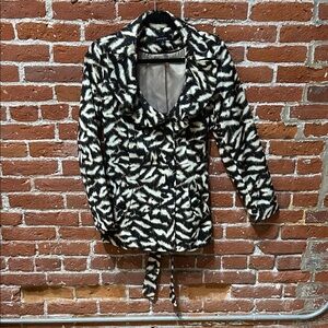 Stylish Black and White Women's Jacket Leopard/Cheetah